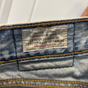 Levi's Premium Light Blue Women's Jeans